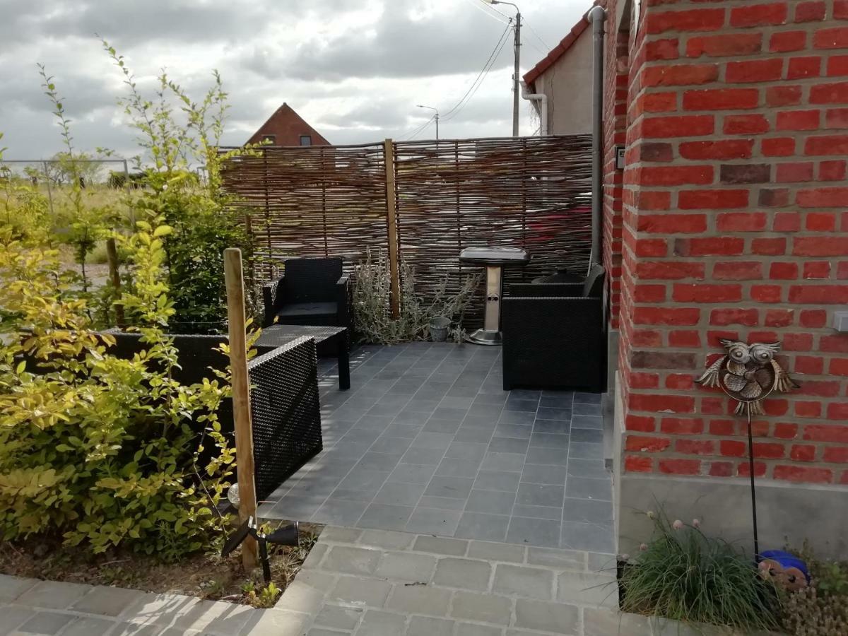 Studio Gite Eul Cat Huant Dergneau Exterior photo